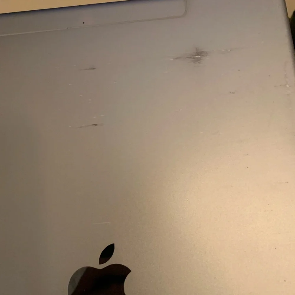 Apple IPad 1st Generation - 512MB - Picture 8 of 8